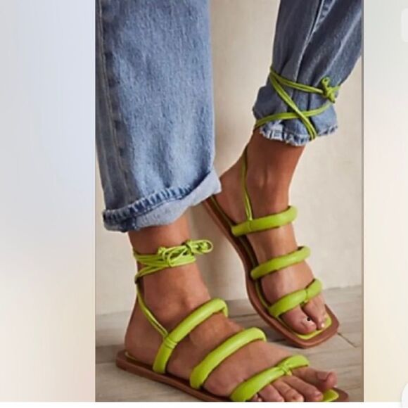 NEW People Vicenza Belize Wrap
Sandals Neon Green size 7
Square Tie 
B15 - Picture 1 of 6